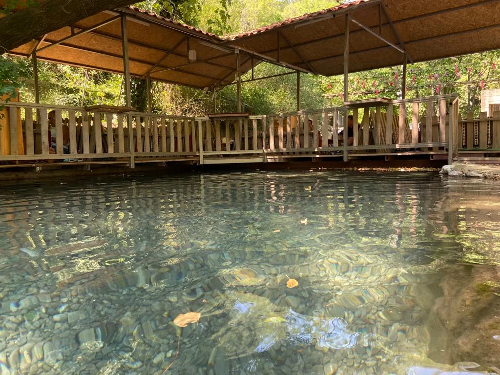 Köyceğiz Yuvarlakçay Akarsu Restaurant'tan bir kare.