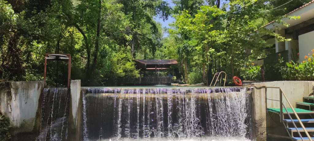 Köyceğiz Yuvarlakçay Akarsu Restaurant'tan bir kare.