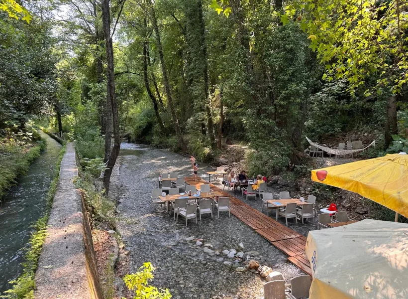 Köyceğiz Yuvarlakçay Akarsu Restaurant'tan bir kare.